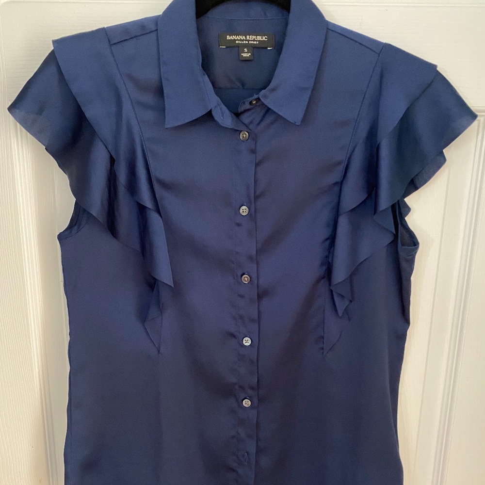 Banana Republic navy blouse
